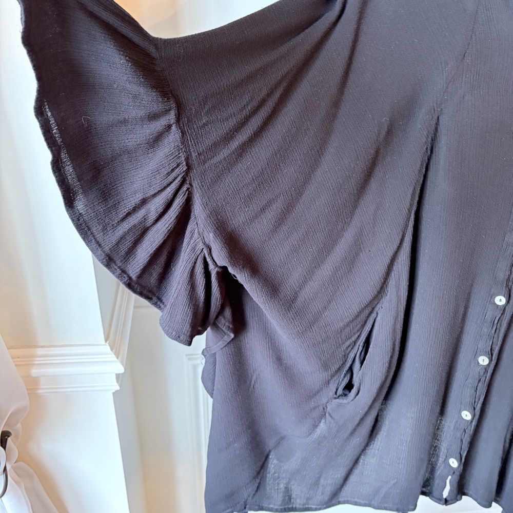 Free People Oversized Ruffle Edge Top - Picture 3 of 8
